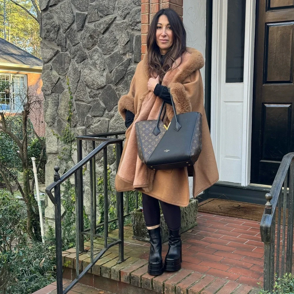 Fabulous Oversized Faux Fur Hooded Cap Jacket - Picture 4 of 7